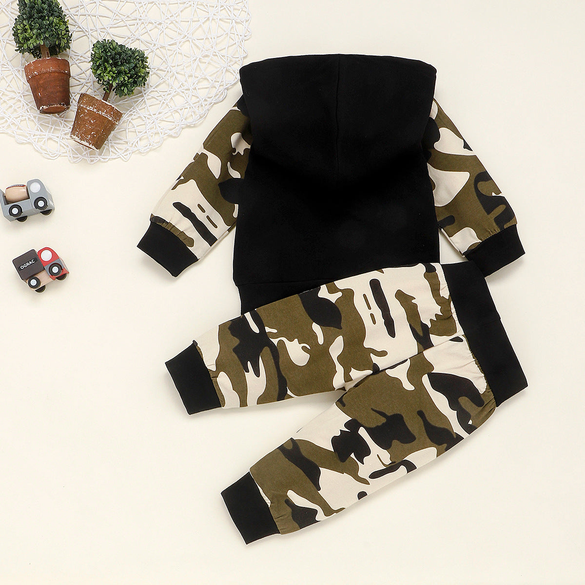 Boy's  2 piece, Camo Hoodie set