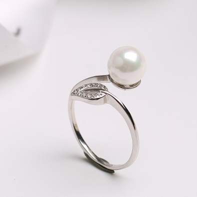 Pearl Ring, adjustable