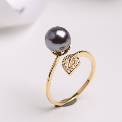 Pearl Ring, adjustable