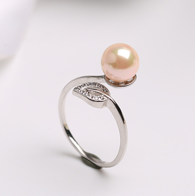 Pearl Ring, adjustable