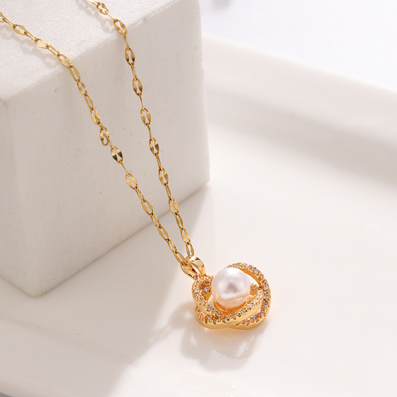 Women's Hollow Bird's Nest Pearl Pendant