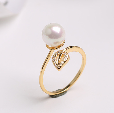 Pearl Ring, adjustable