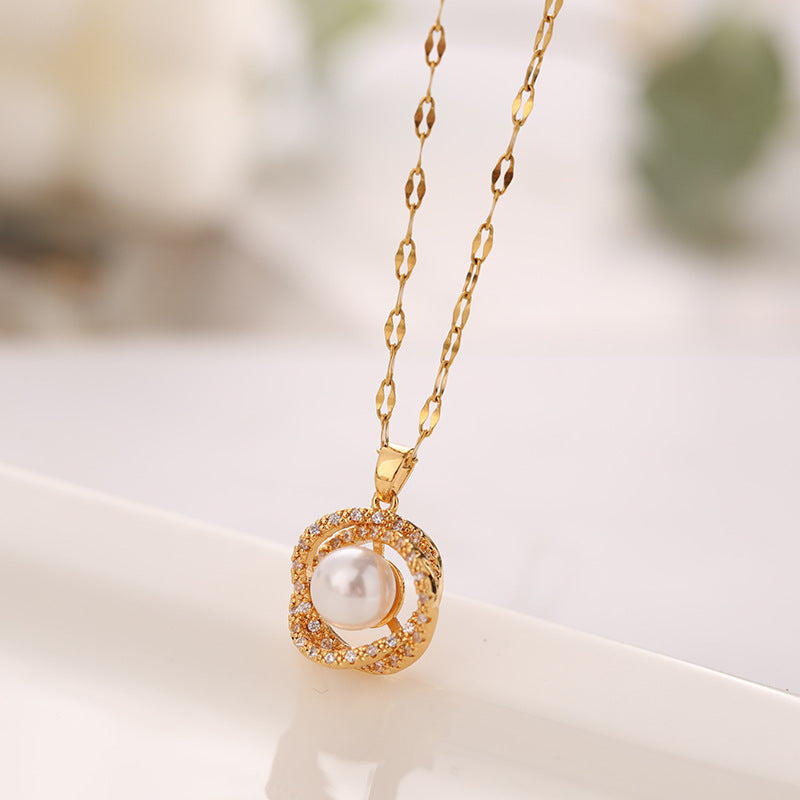 Women's Hollow Bird's Nest Pearl Pendant