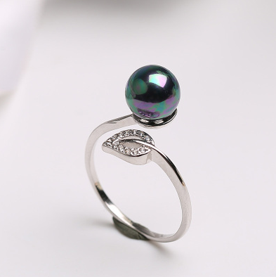 Pearl Ring, adjustable